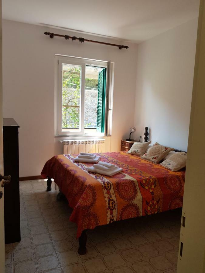 Terrace & Parking - Holiday Home Near Fegina Beach Monterosso al Mare Exterior photo